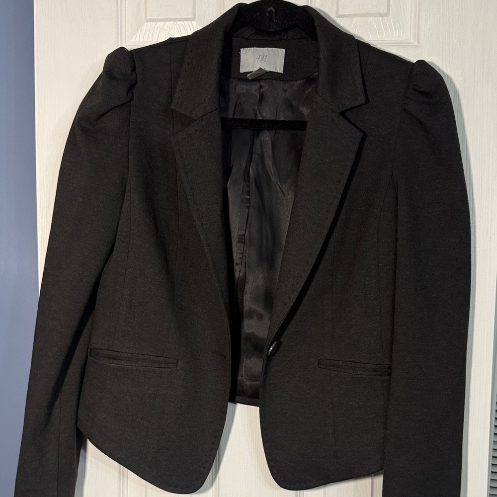 H&M Women's Elegant Black Blazer
